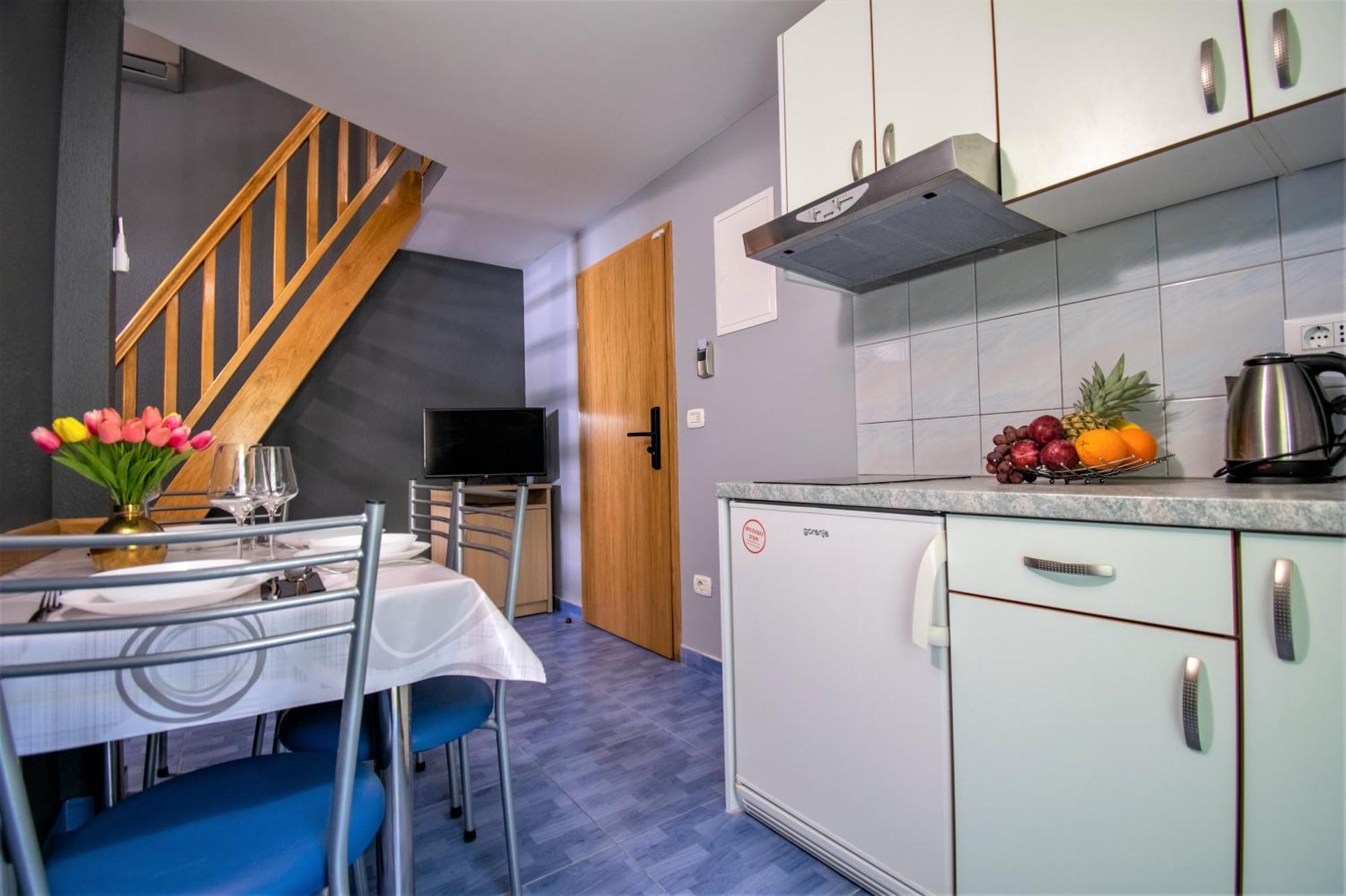 Apartments Hudovernik Baška Voda المظهر الخارجي الصورة